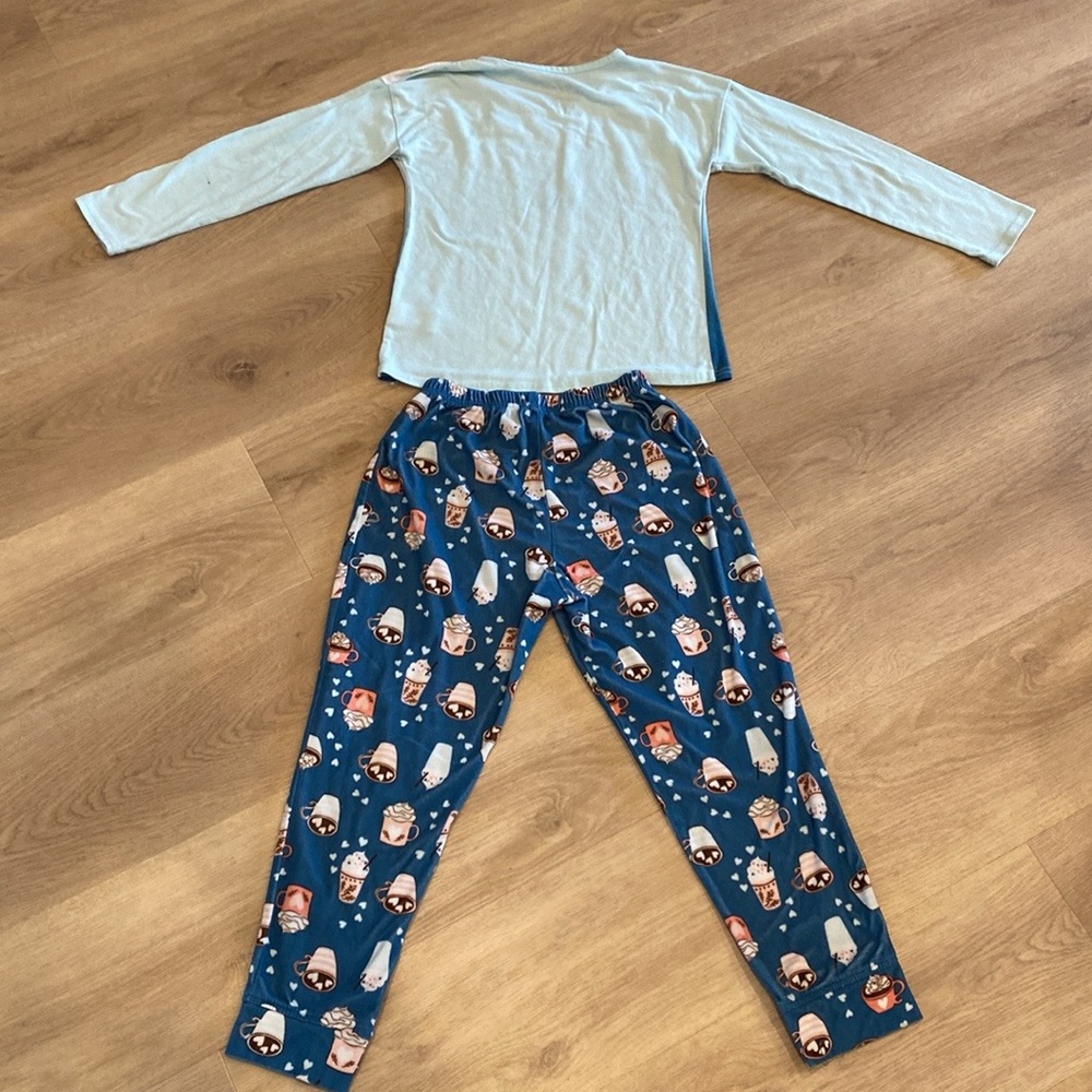Girls PJs - Picture 4 of 12